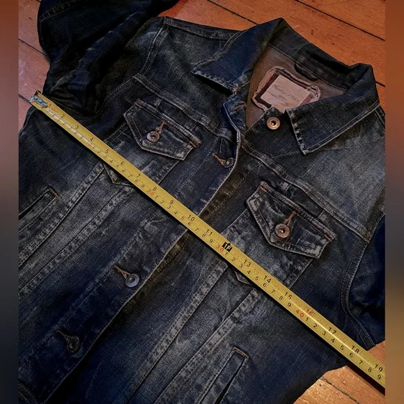 Jean Jacket (M) - Picture 6 of 7